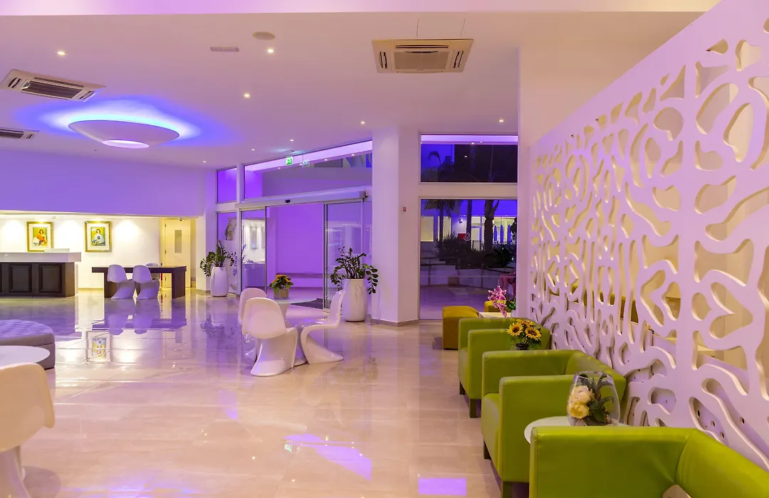 Limanaki Beach Hotel & Suites-1