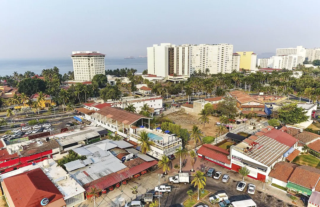 Hotel Suites Ixtapa Plaza-1