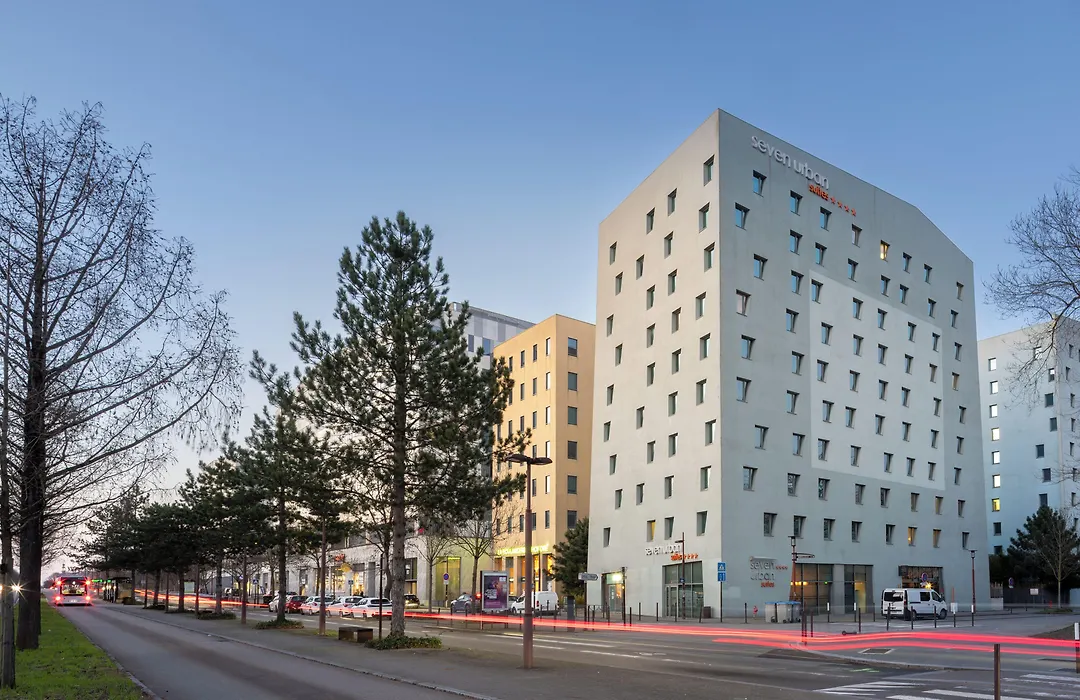 Seven Urban Suites Nantes Centre-1