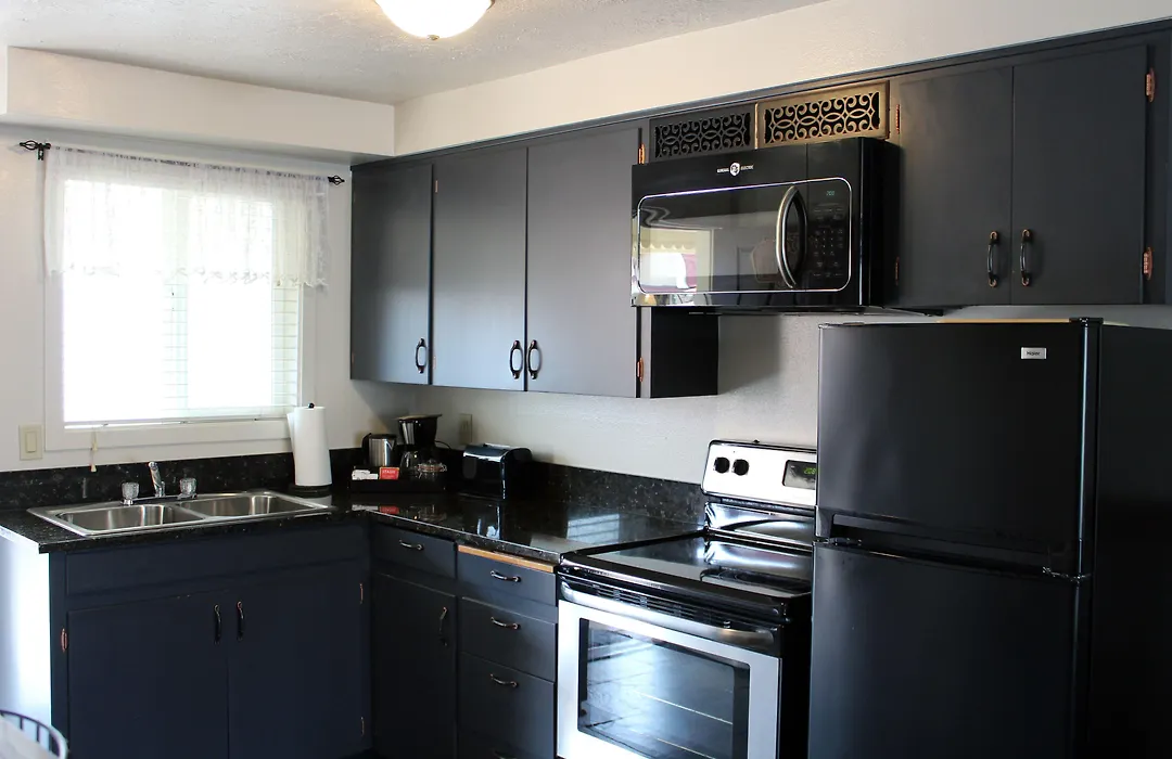 Silverton Inn & Suites-1