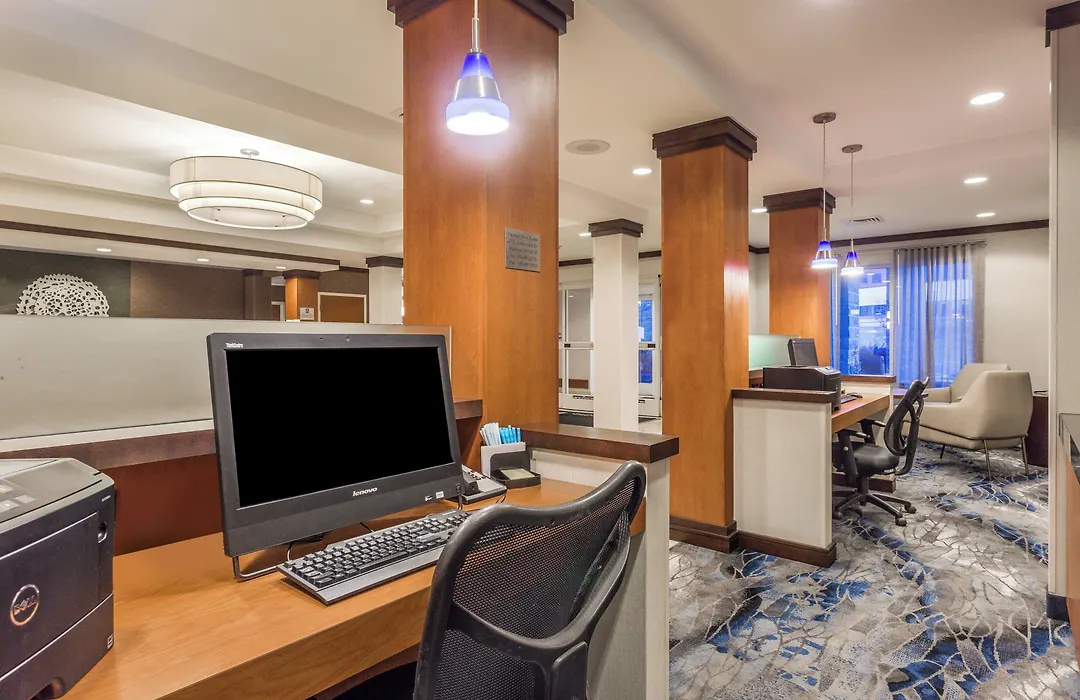 Fairfield Inn And Suites By Marriott Madison East-1