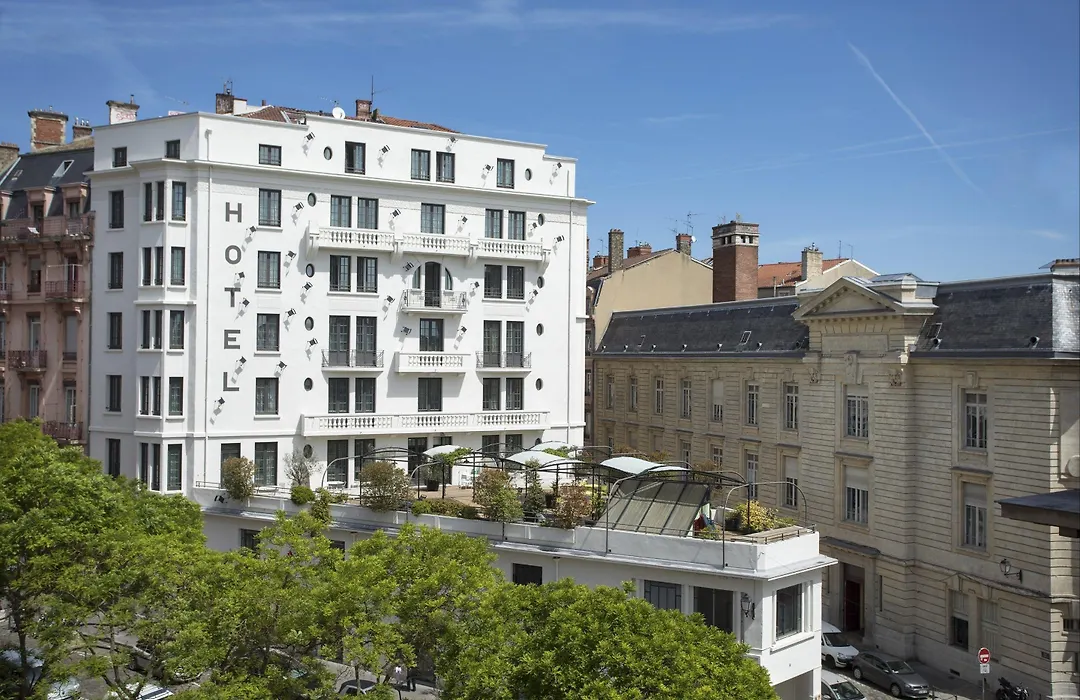 Collège Hôtel-1