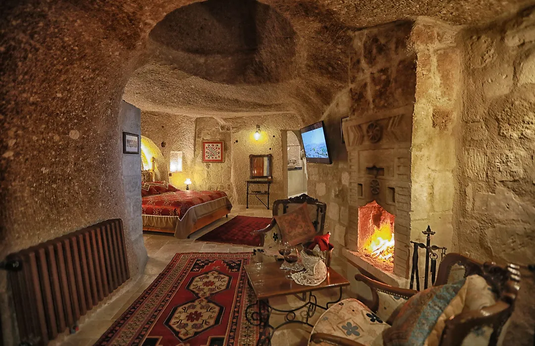 Traveller'S Cave Hotel-1