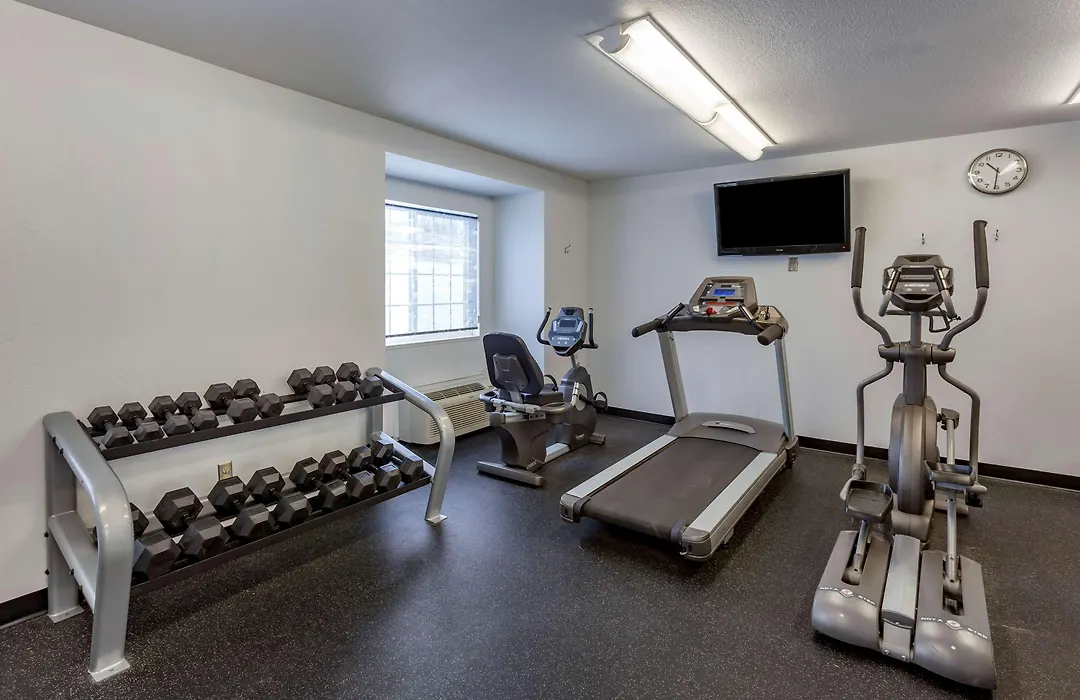 Best Western Plus Woodstock Inn & Suites-1