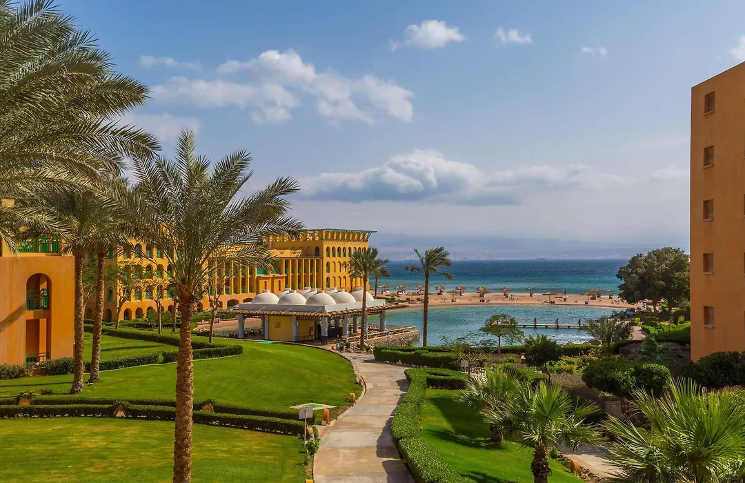 Strand Beach Resort-1