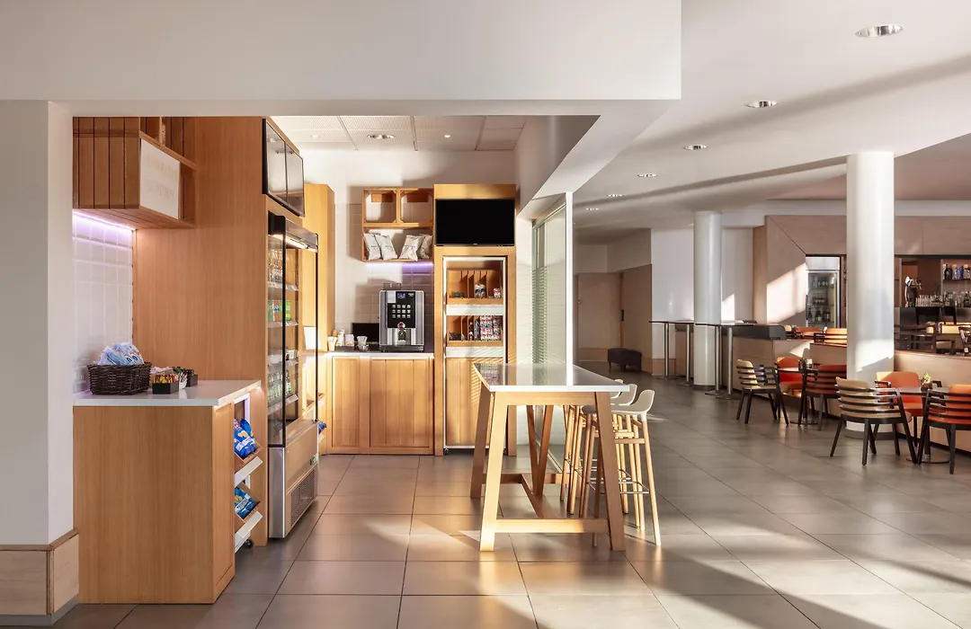 Hilton Garden Inn Rome Airport-1