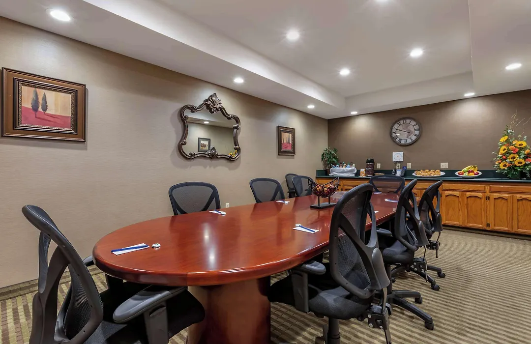 Comfort Suites Visalia - Convention Center-1