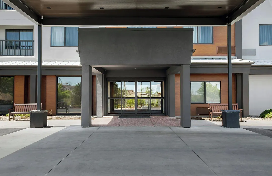 Courtyard By Marriott Colorado Springs South-1