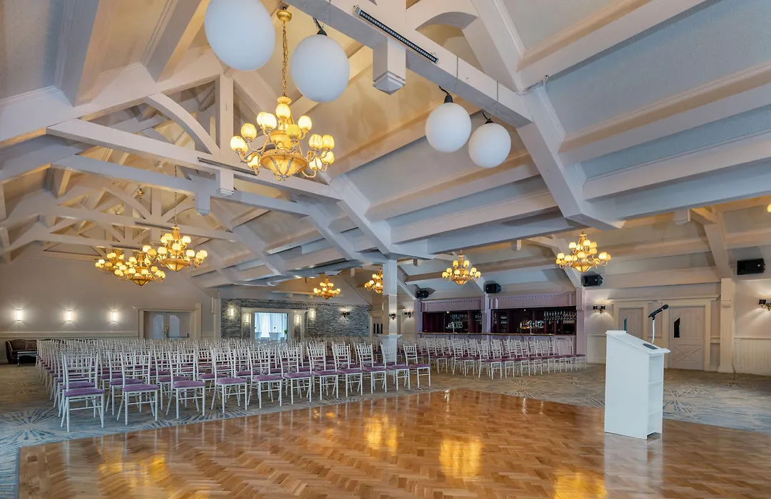 Treacys Oakwood Hotel, Shannon-1