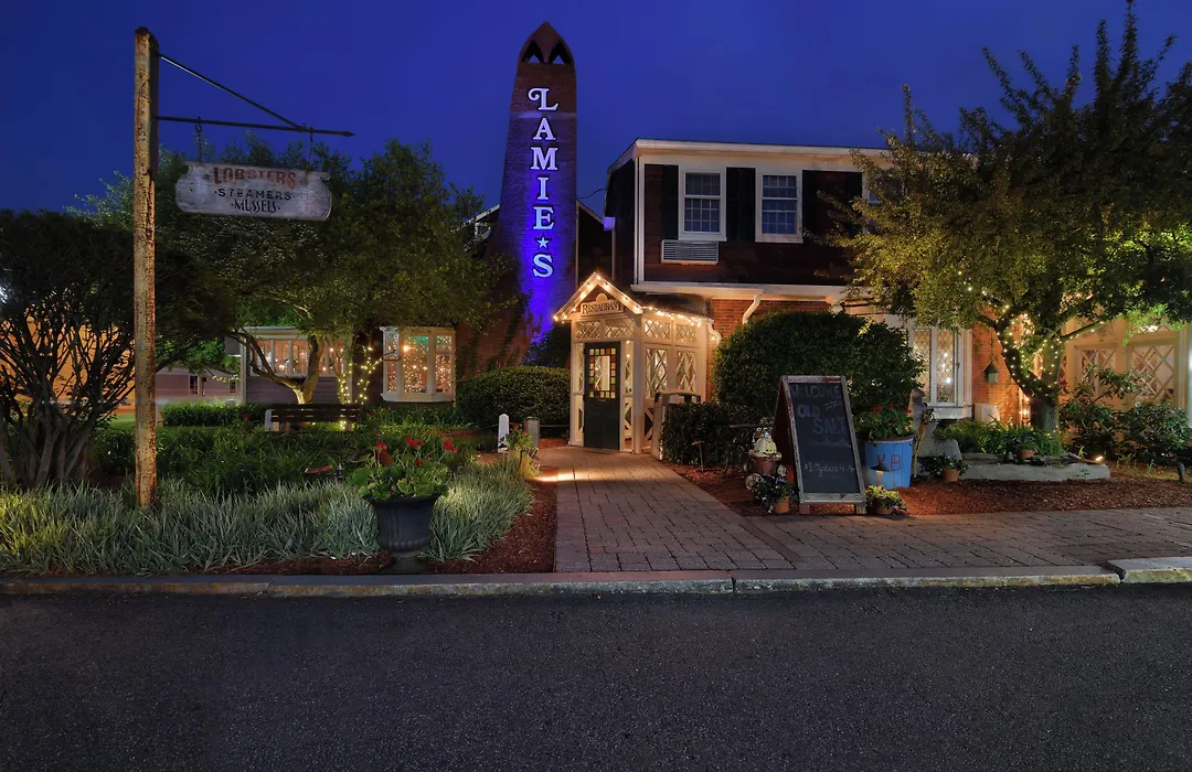 Lamies Inn & The Old Salt Tavern-1