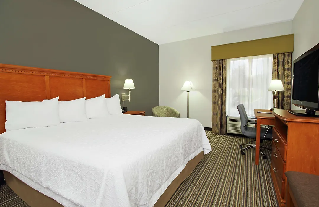 Hampton Inn Ashtabula-1