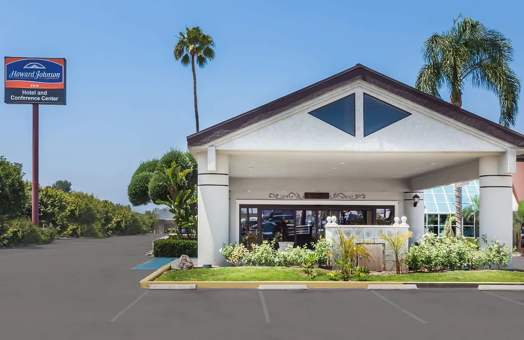 Howard Johnson By Wyndham Fullerton/Anaheim Conference Cntr-1