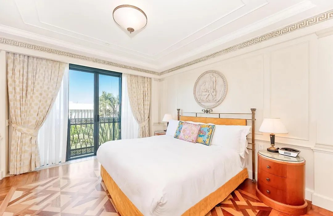 Imperial Hotel Gold Coast-1