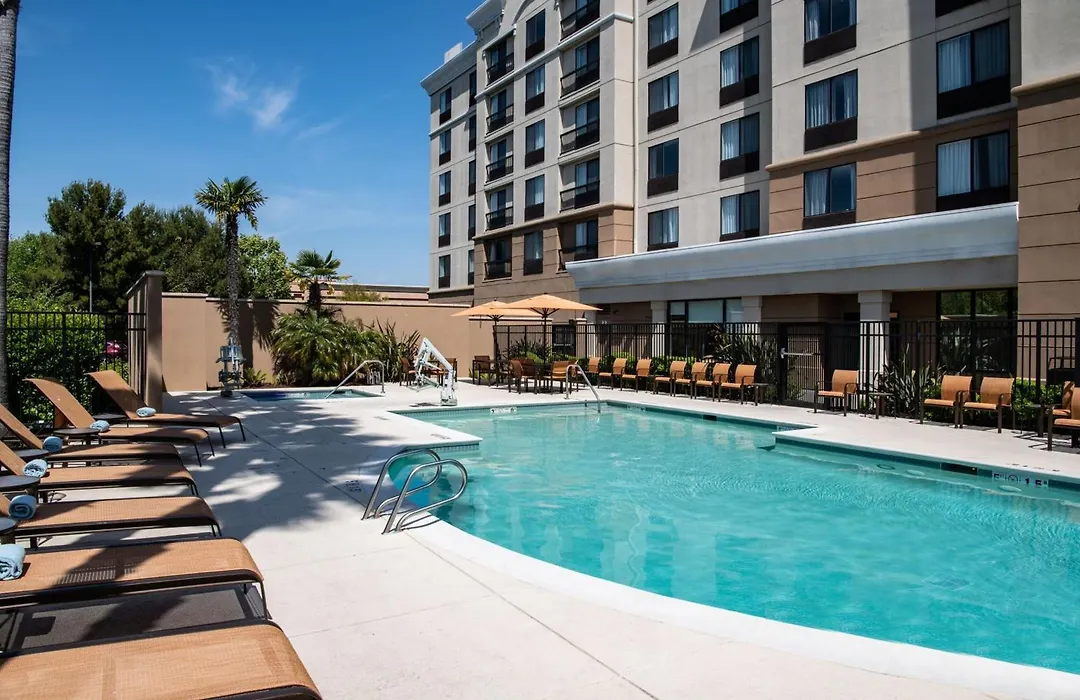 Courtyard By Marriott Newark Silicon Valley-1