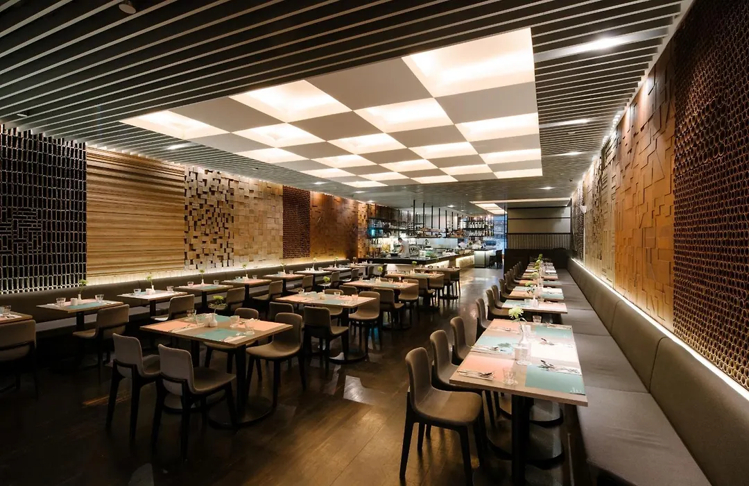 Oasia Hotel Novena, Singapore By Far East Hospitality-1