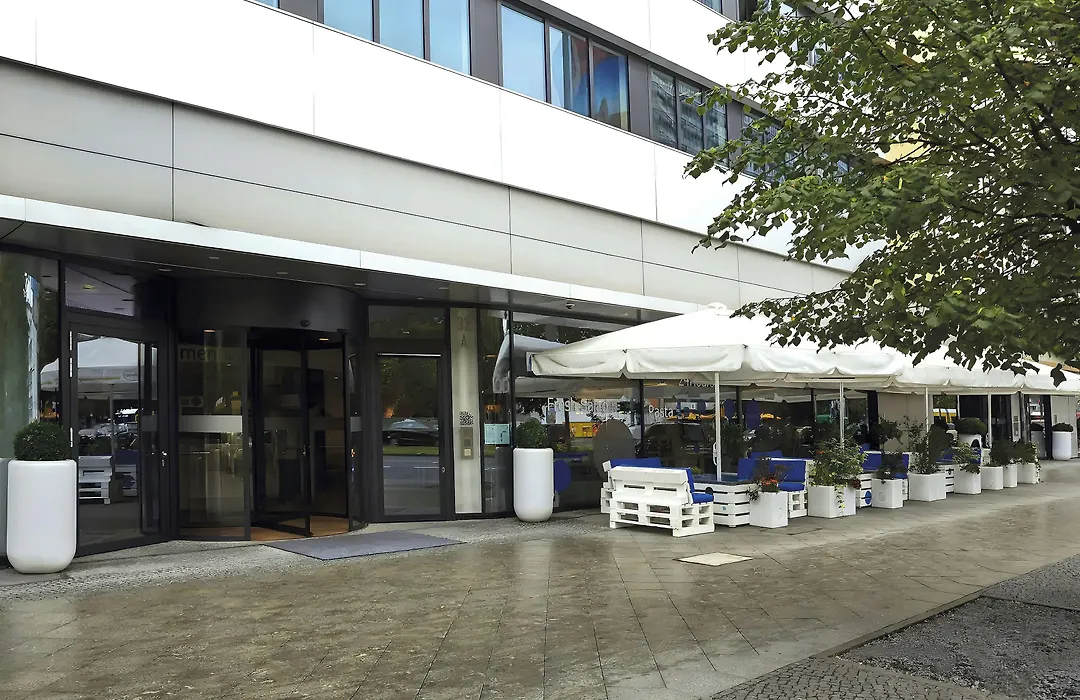 Leonardo Smart Hotel Berlin Alexanderplatz-1