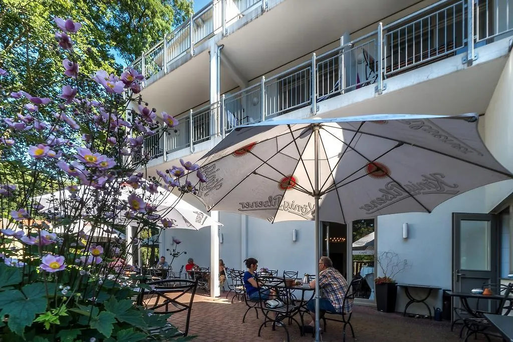 Waldhotel-1