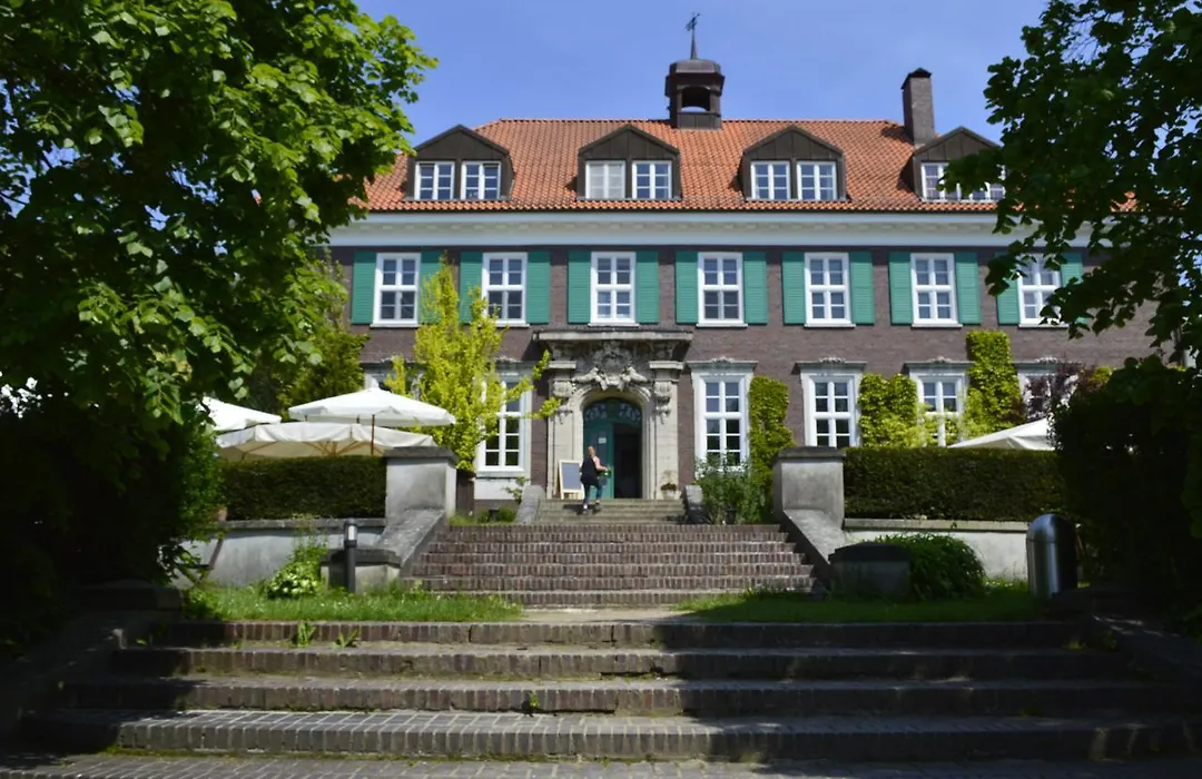 Bio- und Gesundheitshotel Gutshaus Stellshagen-1
