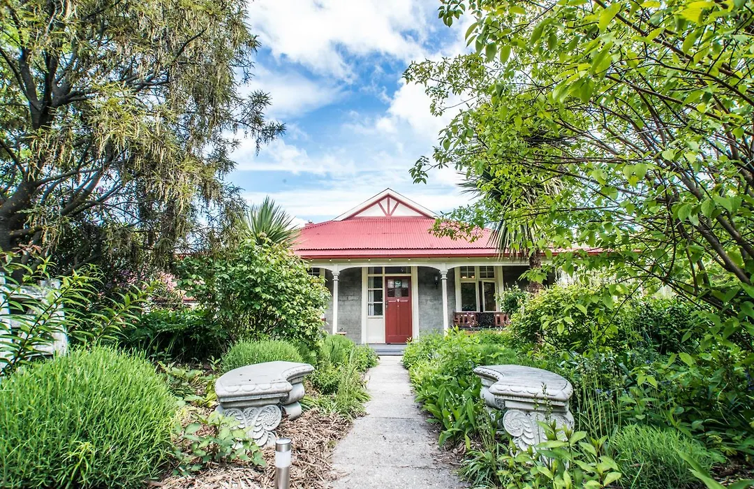 Hartley Homestead Boutique Bed & Breakfast-1