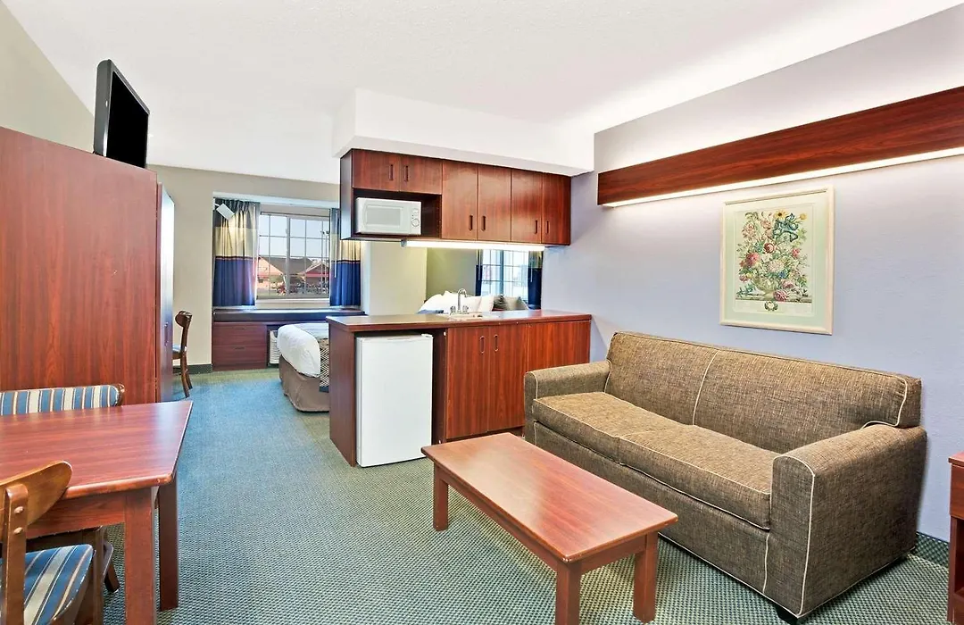 Microtel Inn & Suites By Wyndham Detroit Roseville-1