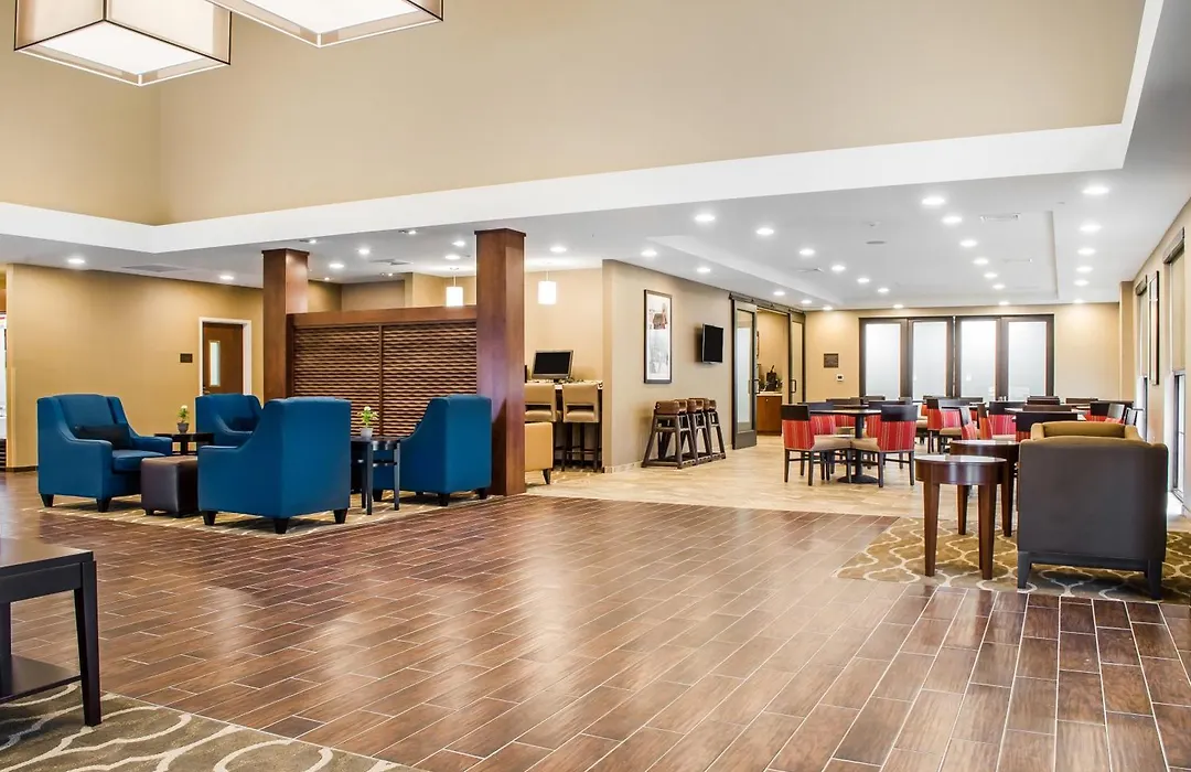 Comfort Suites Manheim - Lancaster-1
