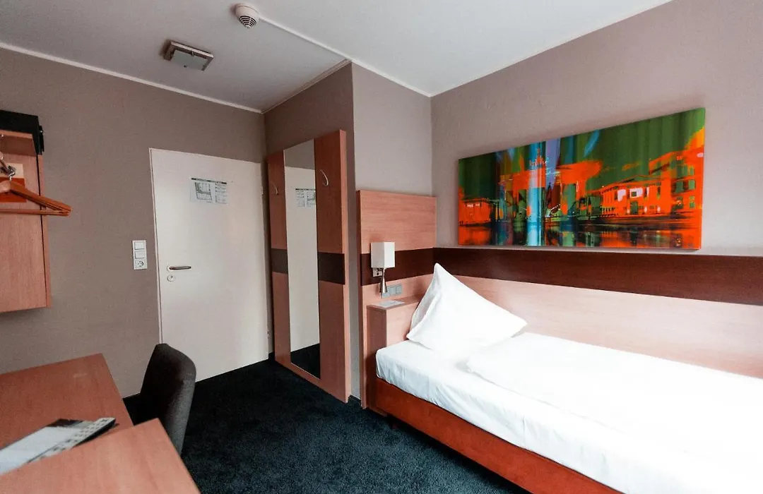 Hotel am Rothenbaum-1