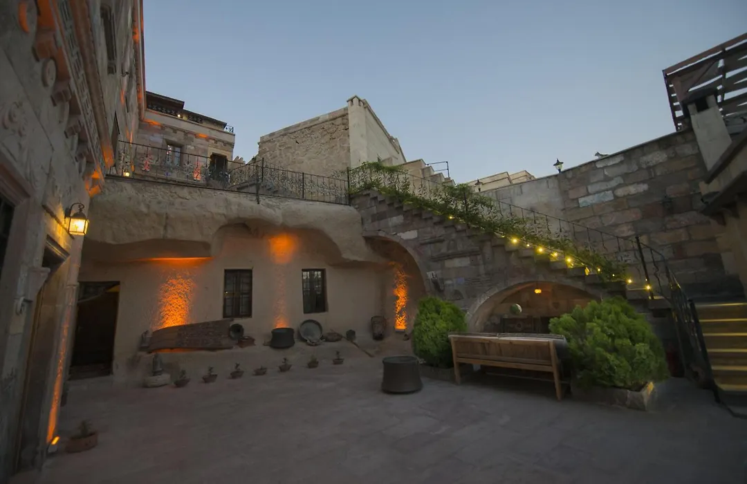 Vineyard Cave Hotel-1