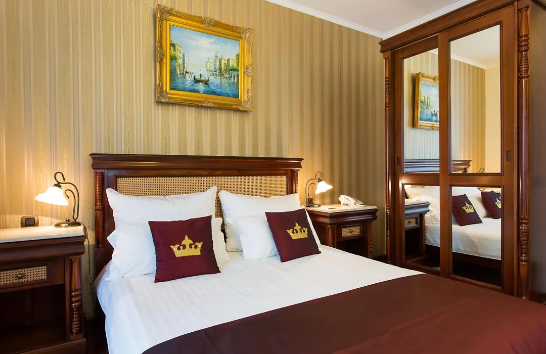 Vila Paris Boutique Hotel-1