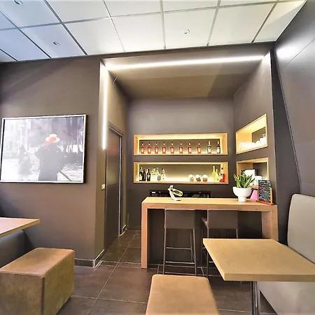 Hotel Aaron-2