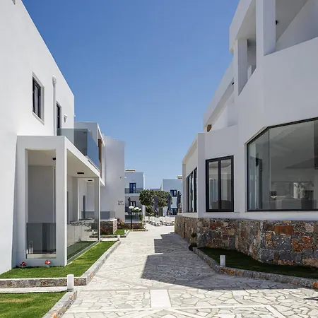 Golden Bay Boutique Hotel & Bungalows-3