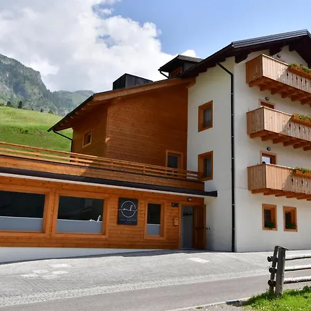 Maison Boutique Fior D'Alpe-3