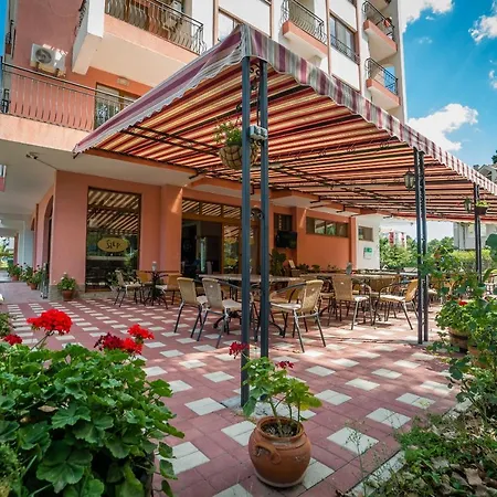 Step Hotel-3