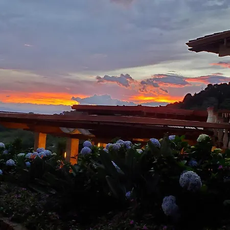 Finca Paraiso Mountain Retreat Near San Jose Airport-3