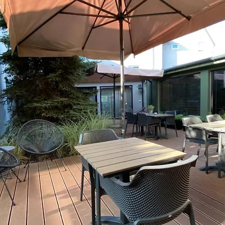 Comm Hotel Poznan Airport-3