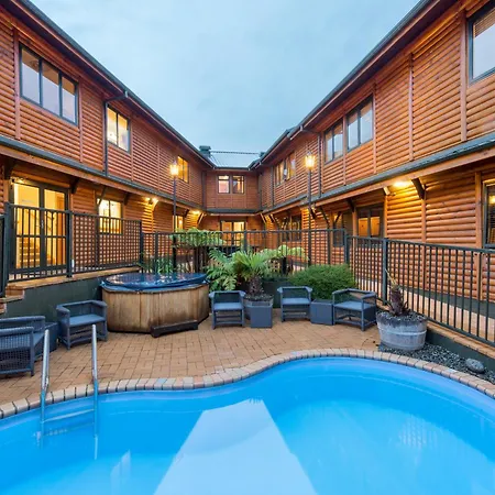 Lakefront Lodge Taupo-2