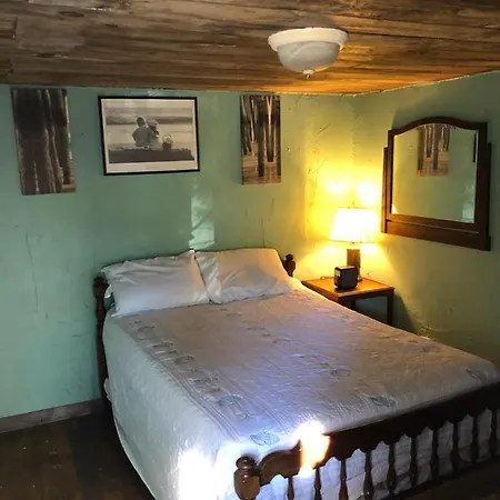 Seafarer Inn And Cottages-3