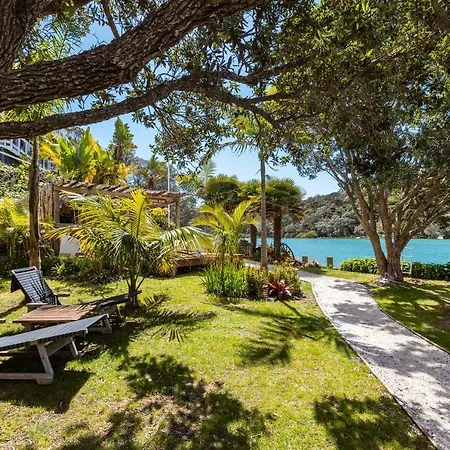 Kawau Lodge Boutique Resort-3