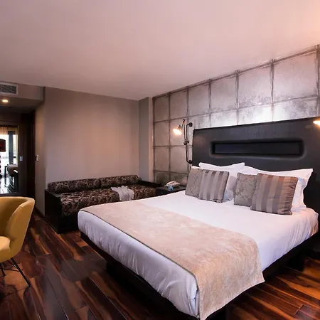 The Twelve Hotel-2