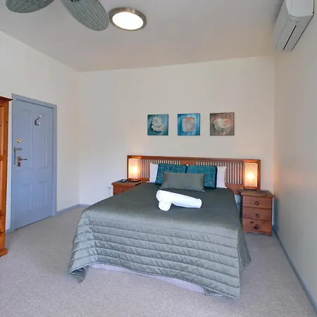 Riverview Boutique Motel-2