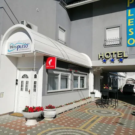 Hotel Garny Pleso-3