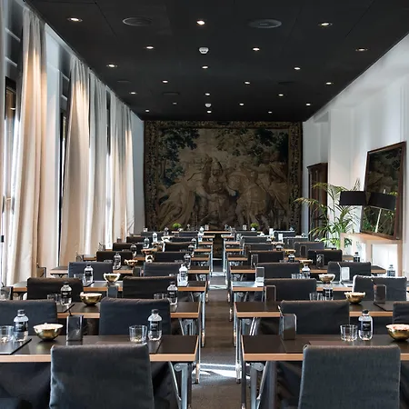 Grand Hotel Central, Small Luxury Hotels-3
