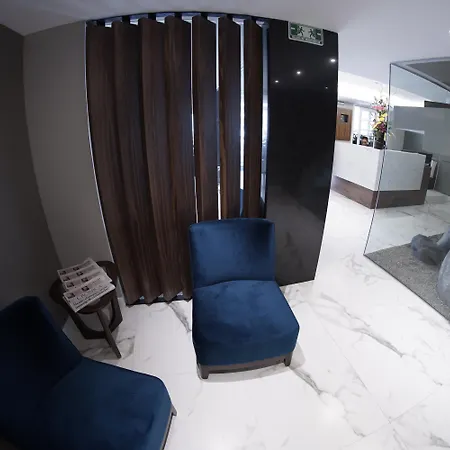 Isaaya Hotel Boutique By Wtc-3