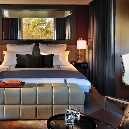 The Hari London-3