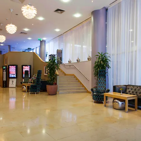 Clayton Hotel Cardiff Lane-2
