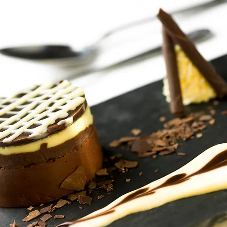 Cork'S Vienna Woods Hotel & Villas-2
