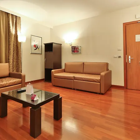 Crowne Plaza Venice East By Ihg-3