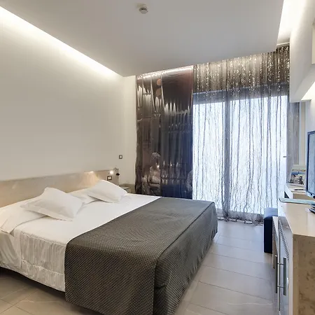 Smy Aran Blu Roma Mare (Adults Only)-3