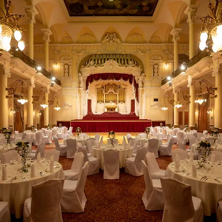 Grandhotel Pupp-2