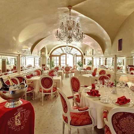 Alchymist Grand Hotel And Spa-2