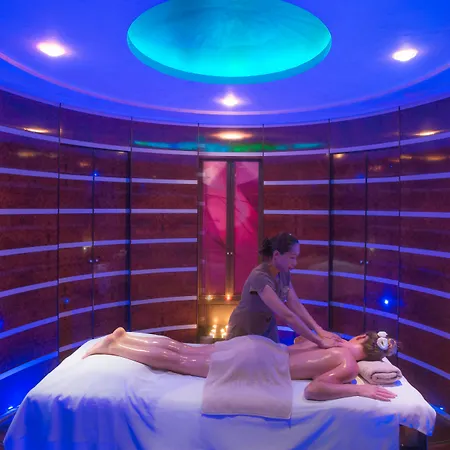 Amathus Beach Hotel Limassol-3